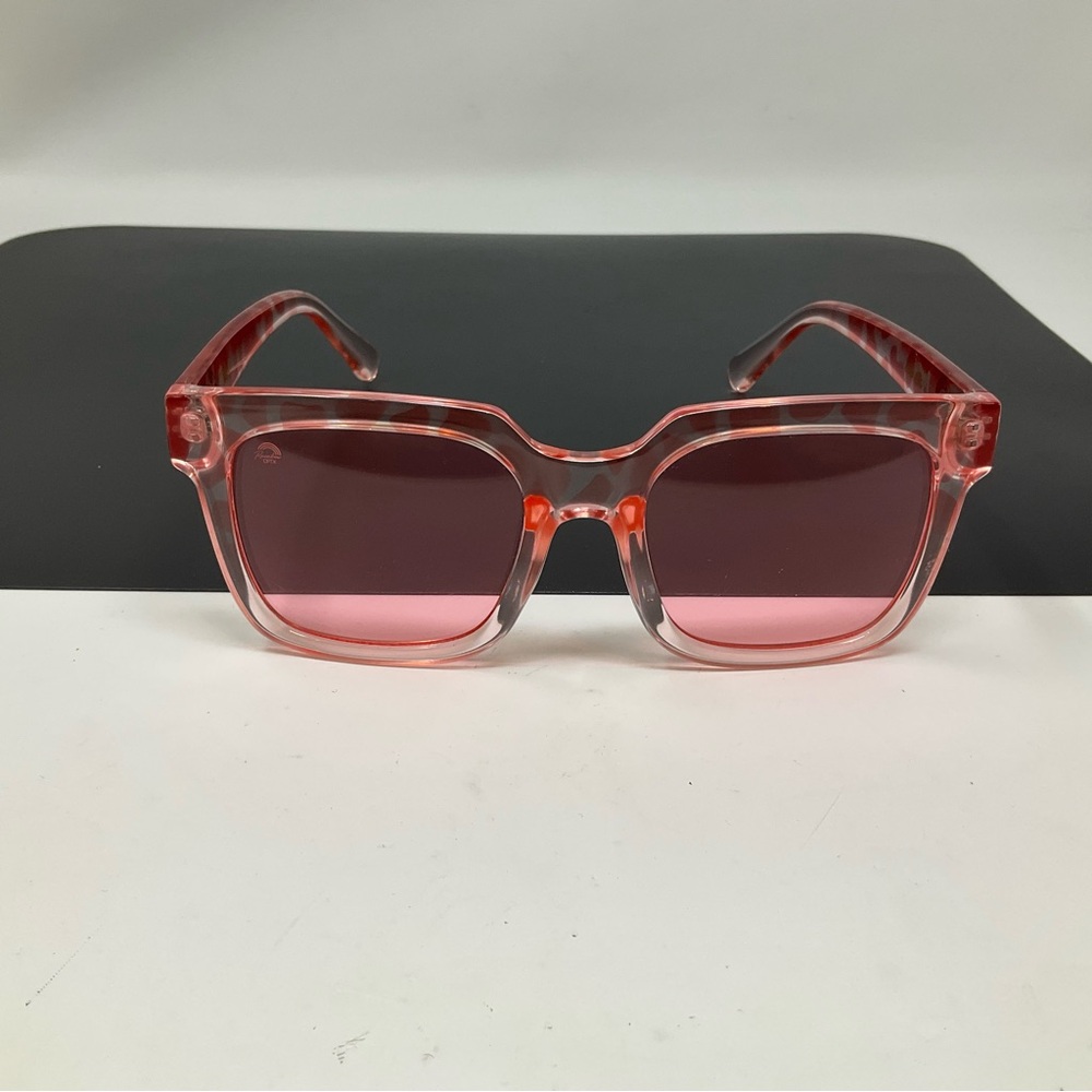 Rainbow optx. Unit Rose colored glasses